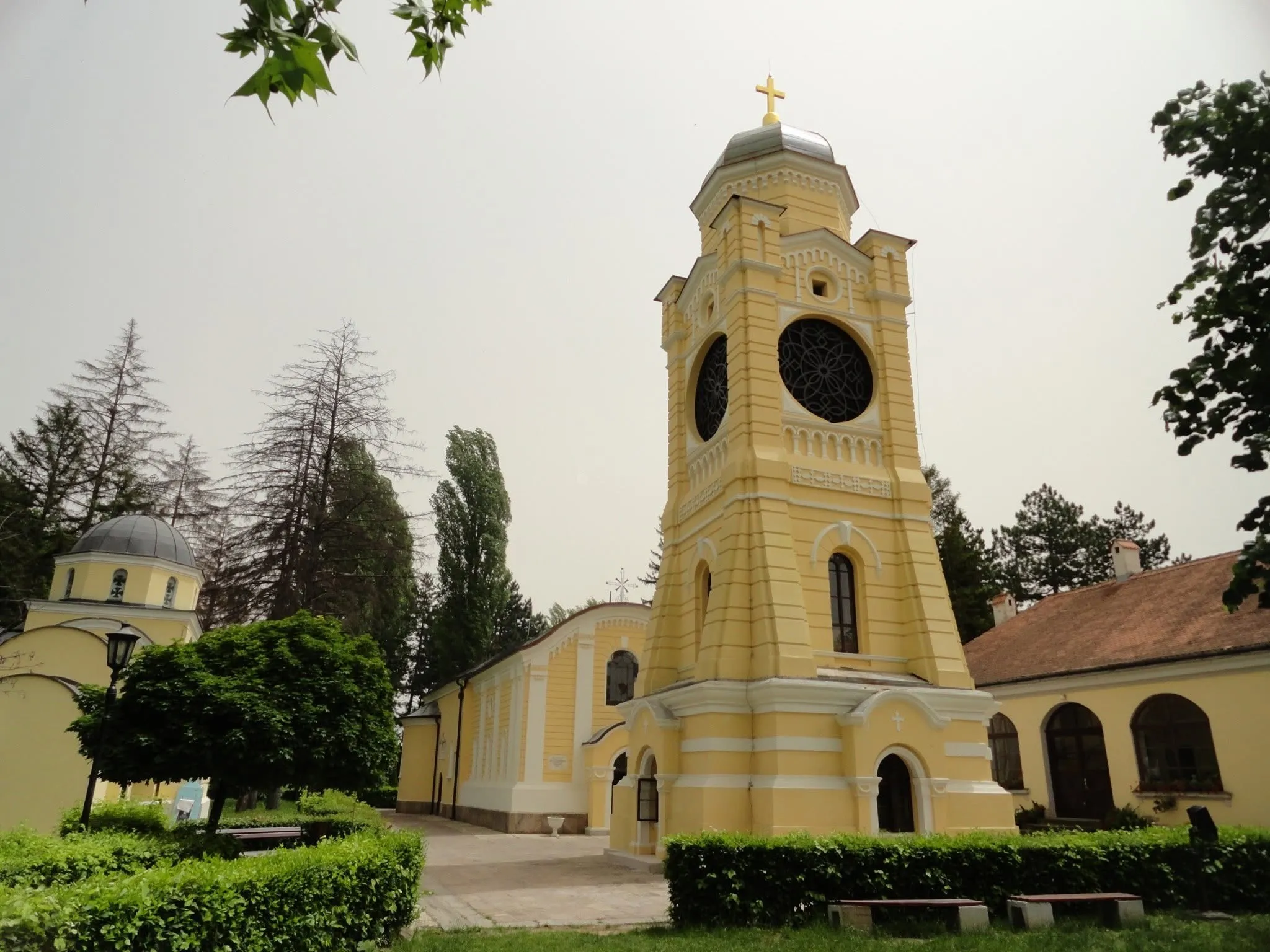 Hram Svete Trojice (Stara crkva) u Kragujevcu, zvonik